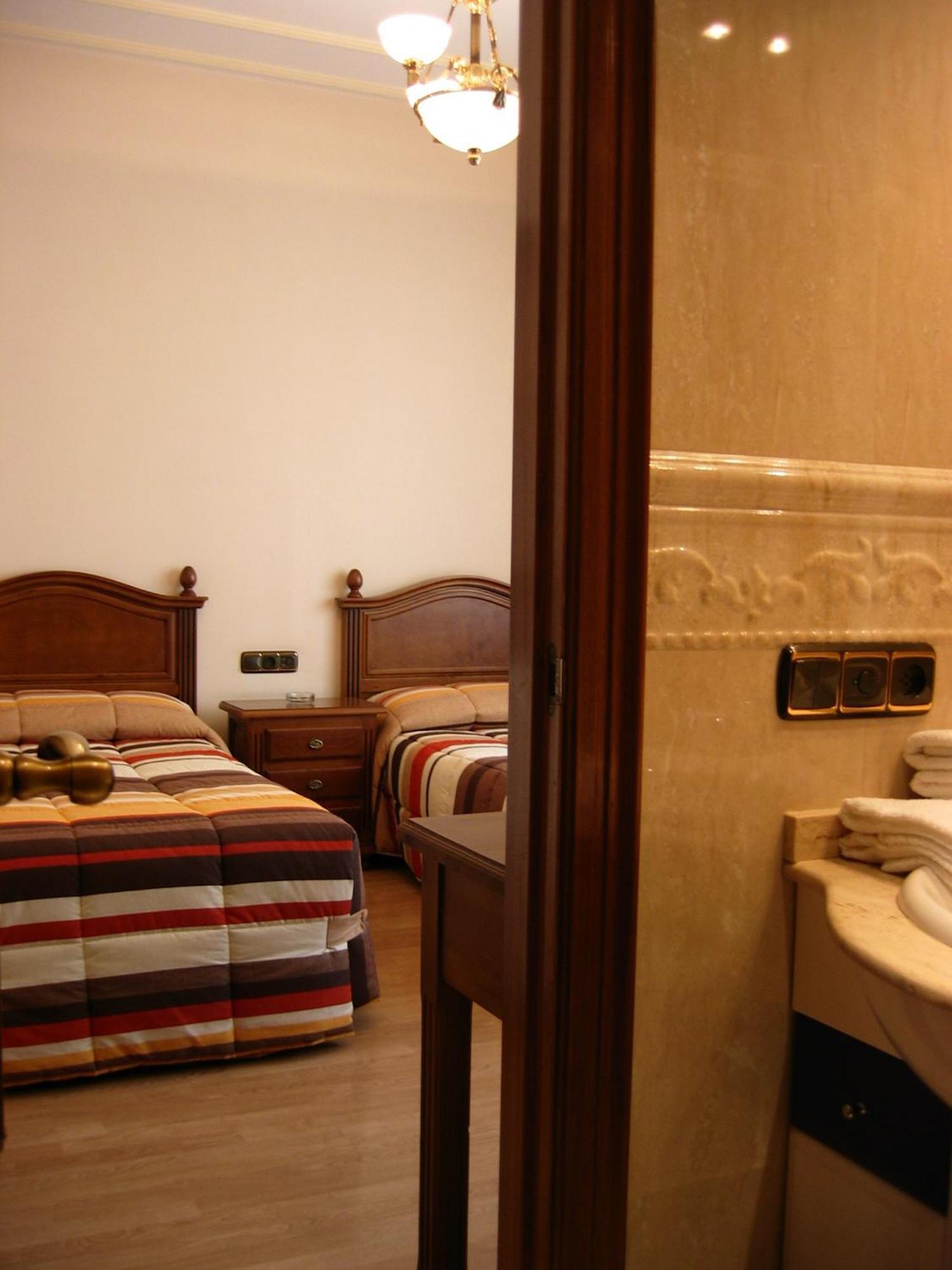 Hostal Granada Salamanca Kültér fotó